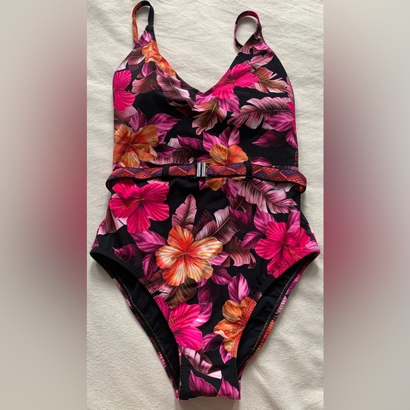 NWT Skinny Dippers by Miraclesuit Lucky Charm Belted One Piece Swimsuit Medium - Picture 4 of 14